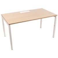 Bureau droit 140 cm pieds U ajustables Misao - Manutan Expert